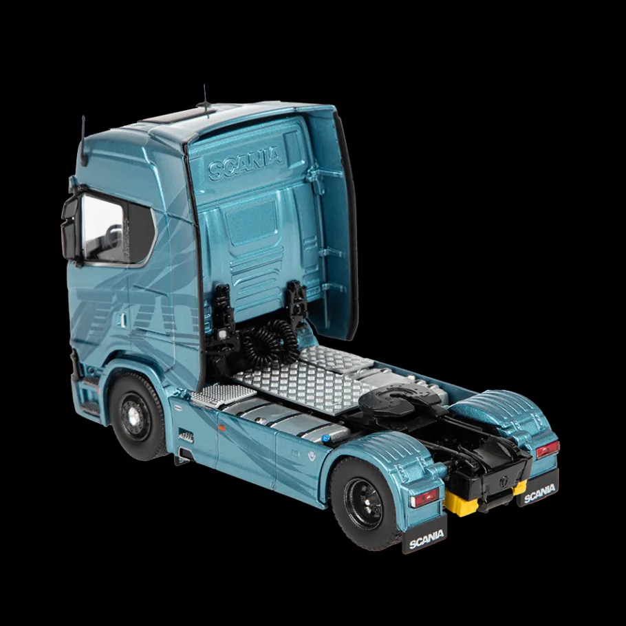 scania__s_v_frostutgva_i_skala_1.webp Scania Lastbilar | 770 S V8 Frost-utgåva i 1:50-skala